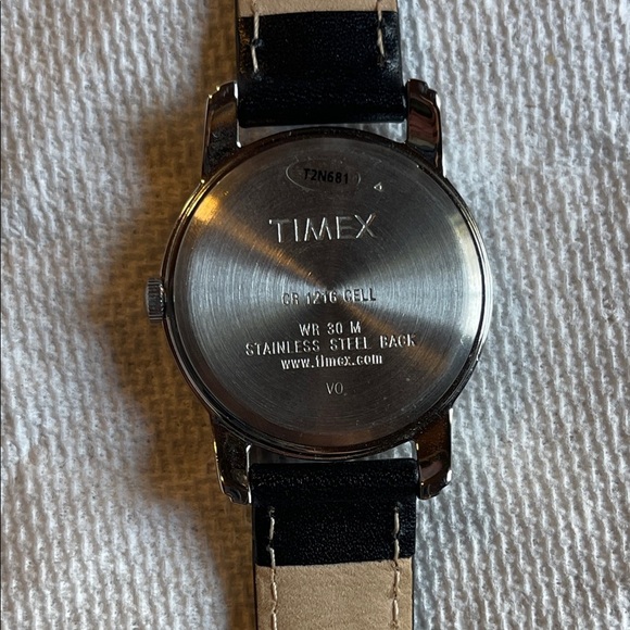 Timex Silver and Black Leather Watch - Picture 4 of 7